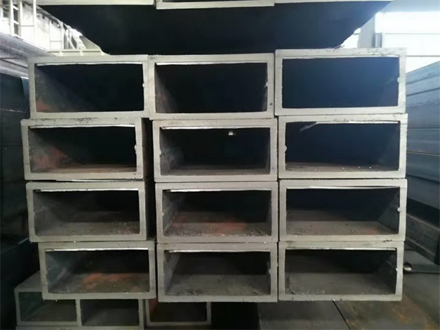 青秀Q235冷拔方管材质特点 适用工程场景分析